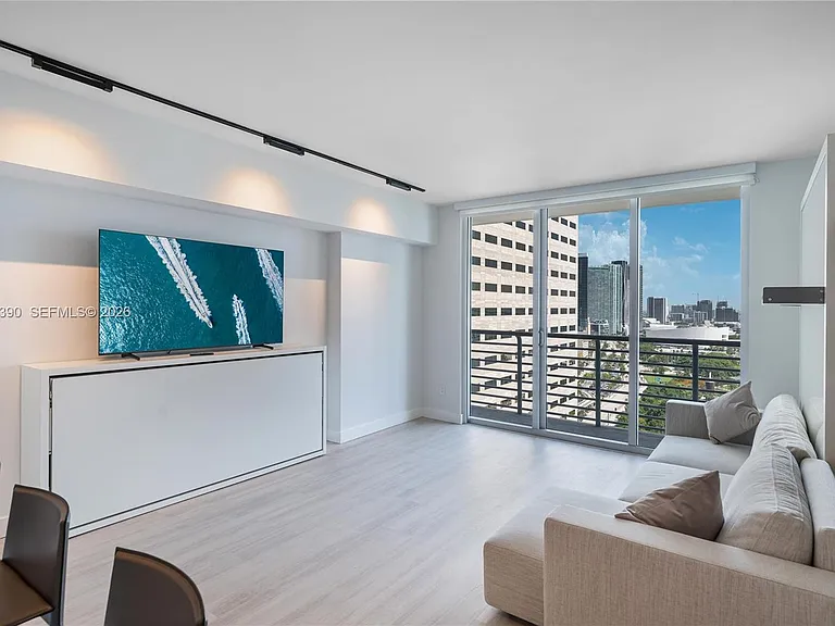 325 Biscayne Blvd #2920 — Photo 2