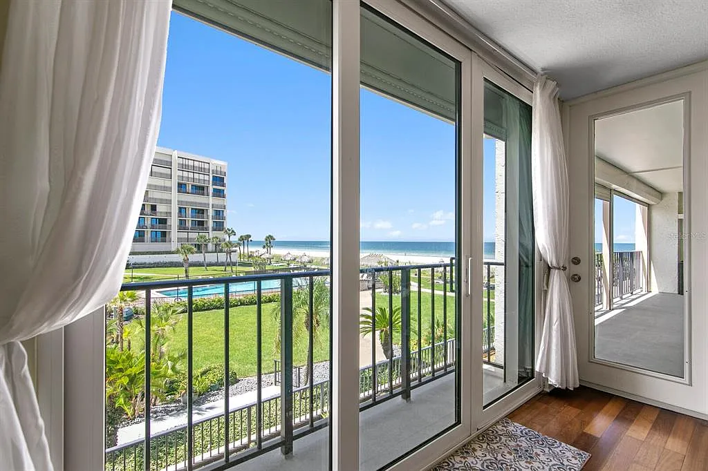 1400 Gulf Blvd — Photo 4