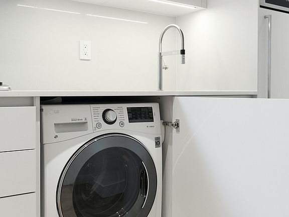5th image of 220 W 24th St APT 6P