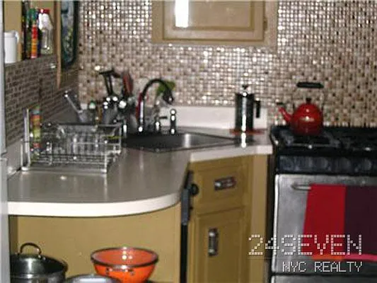 Rented by 24 7 NYC Realty Inc. | media 6