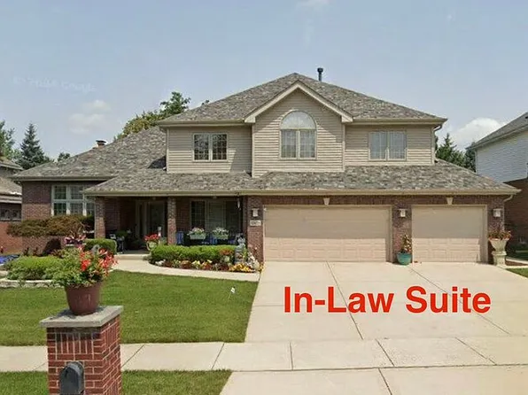 10430 Great Egret Dr, Orland Park, IL 60467