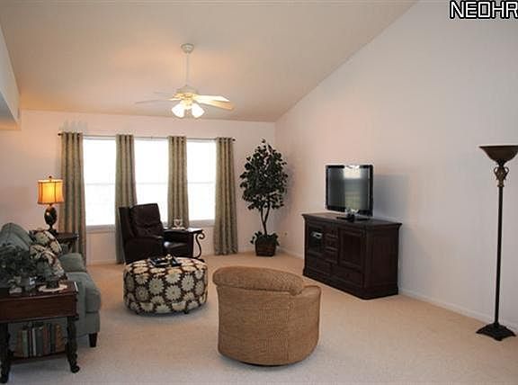 3rd image of 15994 Primrose Cir