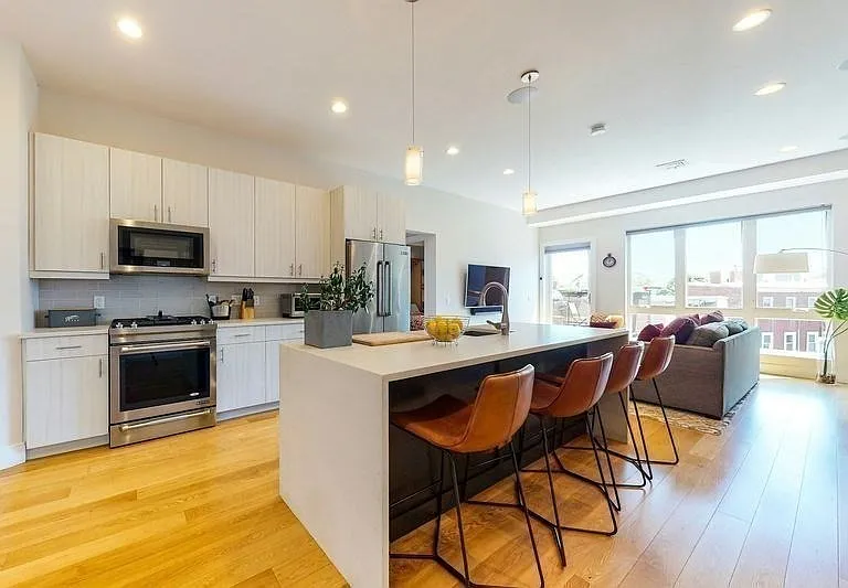 488 Dorchester Ave #4H — Photo 1