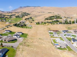88 Samantha Ln, Wenatchee, WA 98801