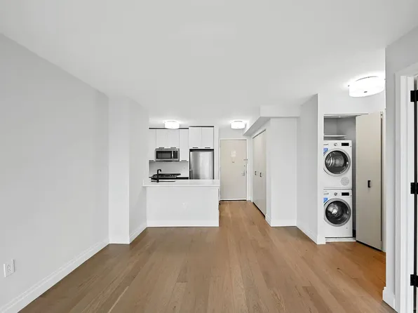 66 W 38th St, New York, NY