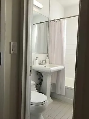 Rented by R New York | media 10