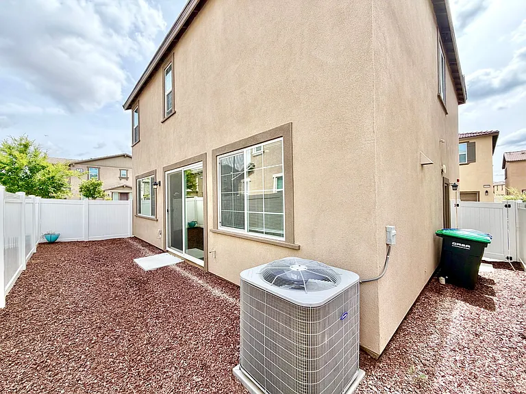 40617 Birchfield Dr — Photo 36
