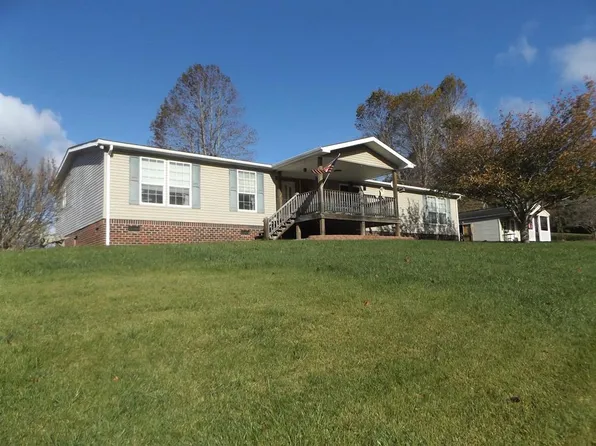 32 Cowboy Trl, Woodlawn, VA 24381