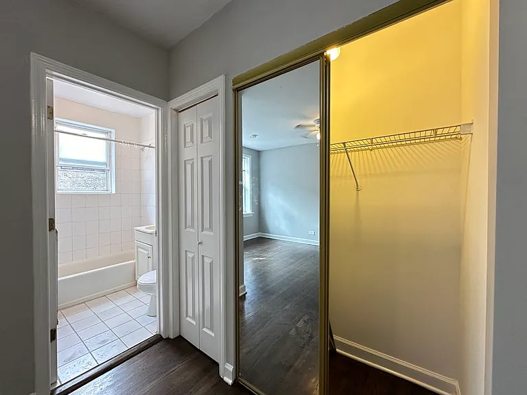 914 W Dakin St #11 — Photo 15