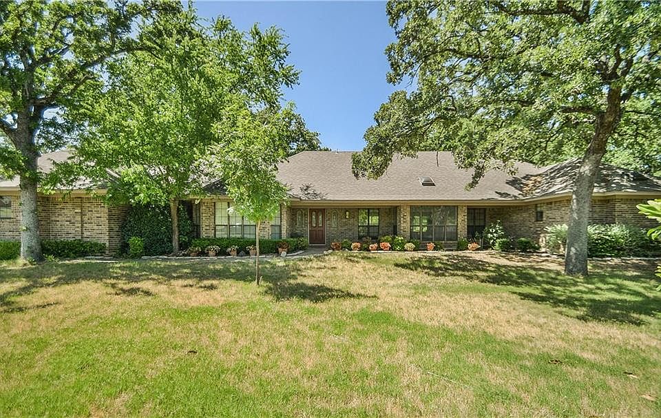 1st image of 145 Towering Oaks Ct