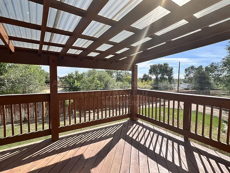 514 Catalina Dr — Photo 38