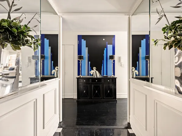 40 East 61st Street image 9 of 18