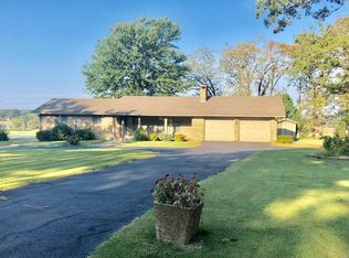 26819 Palmer Ln, Lebanon, MO 65536