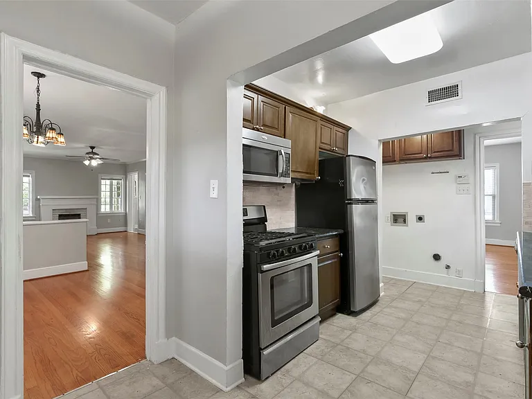 6166 Oram St — Photo 11