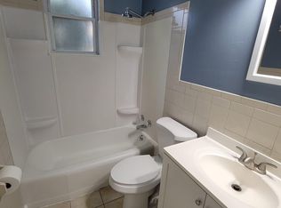 812 W 25th St APT 1, Lawrence, KS 66046
