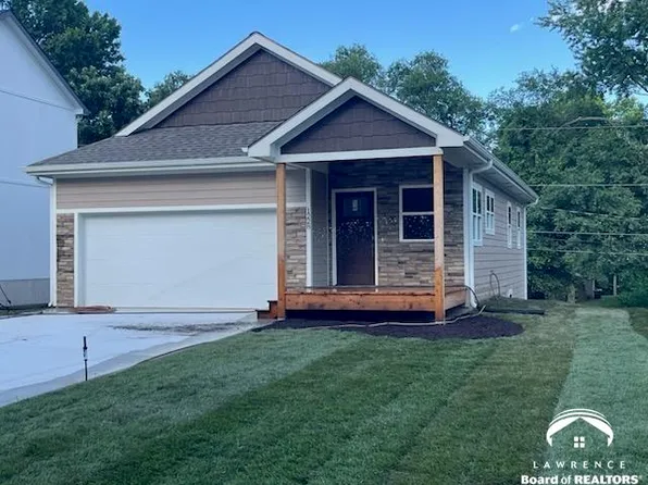 1228 Walnut St, Eudora, KS 66025