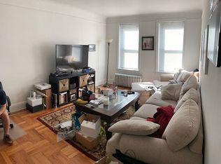 2840 34th St #4A, Astoria, NY 11103