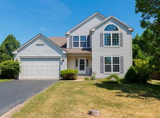 301 Pathway Dr, Lake Villa, IL