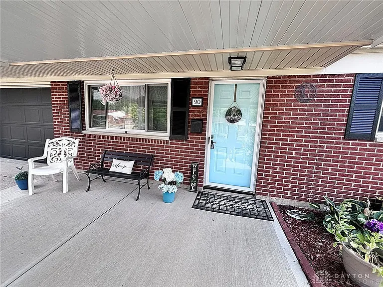 90 Brent Dr — Photo 33