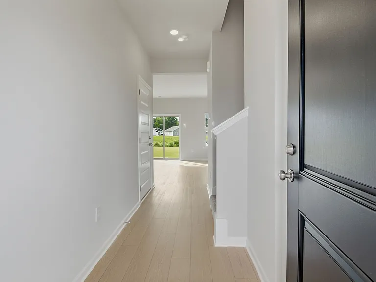 165 Labrador Ln — Photo 4