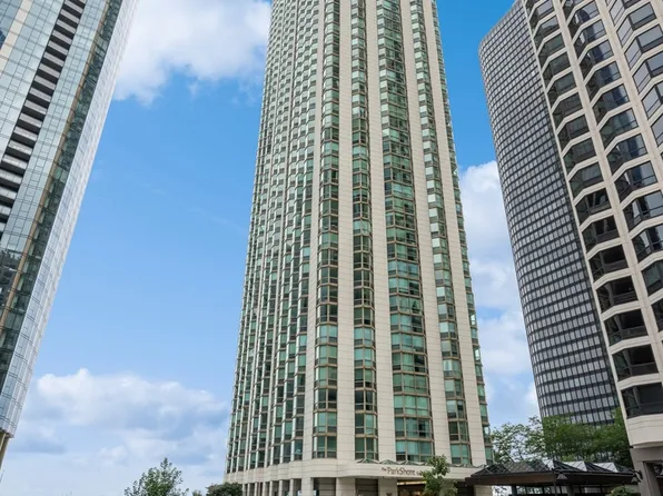 195 N Harbor Dr APT 1001, Chicago, IL 60601