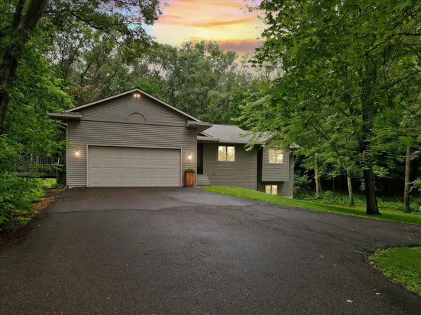 1391 Evergreen Dr, River Falls, WI 54022