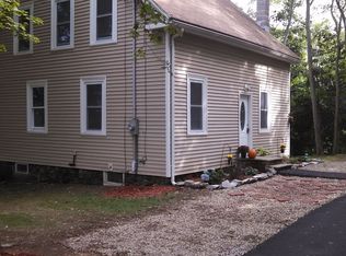 63 1/2 E Main St, Merrimac, MA 01860