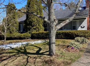 201 Alexandra Ave, Bridgewater, NS B4V1H7