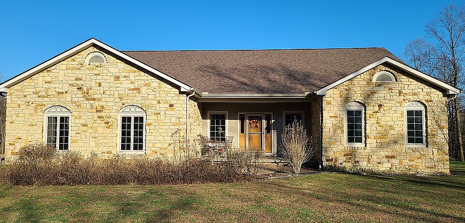 1st image of 1780 Spring Dr