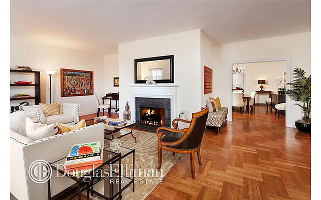 Sold by Douglas Elliman | media 19