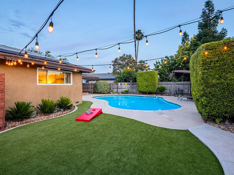 6519 N Mariposa St — Photo 30