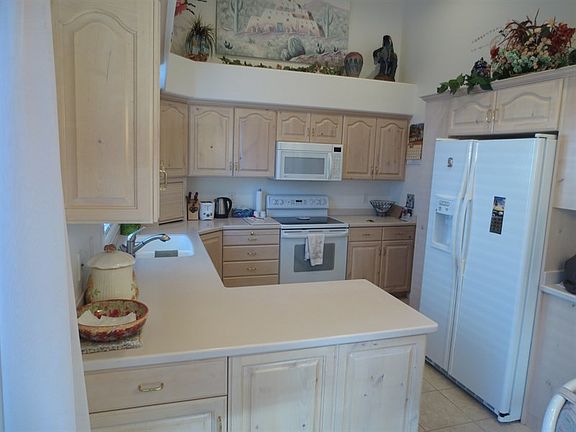 4th image of 145 N Mall Dr Unit 38