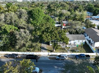 228 SW 8th St, Dania Beach, FL 33004