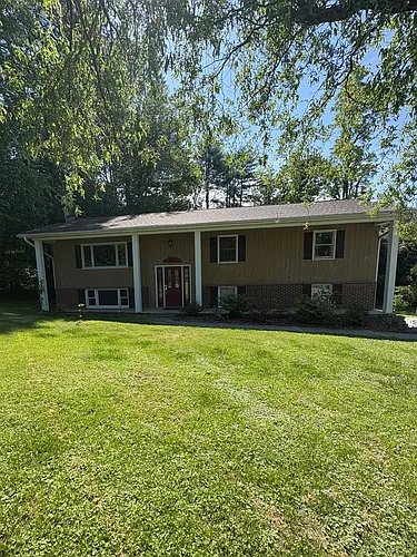 110 Castleton Ln Photo 1