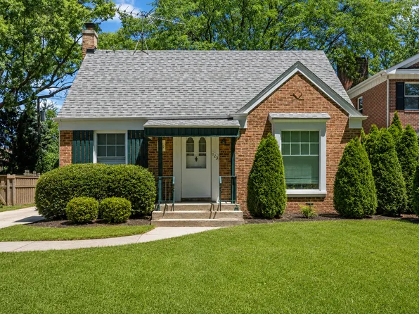 123 S Home Ave, Park Ridge, IL 60068