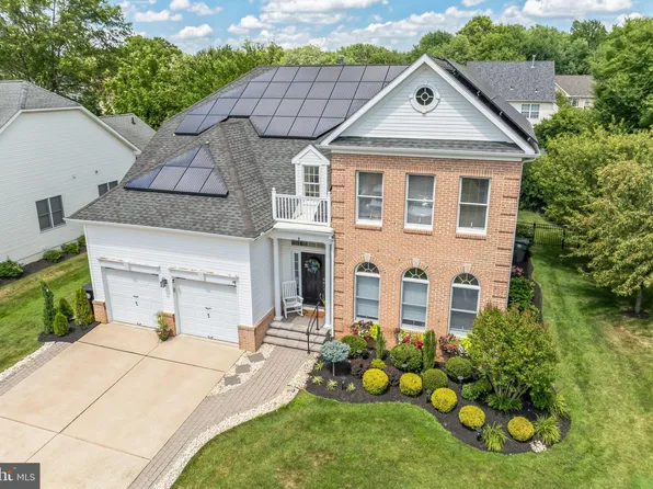 8 Kelso Ln, Cinnaminson, NJ 08077