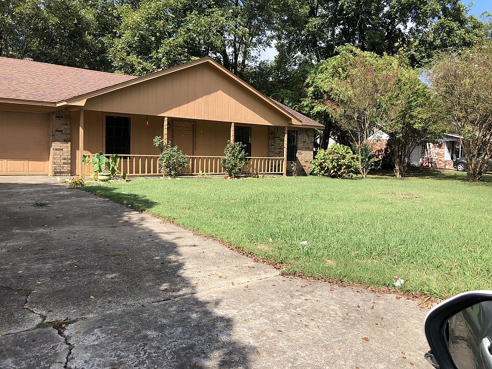 Great home on cul-de-sac