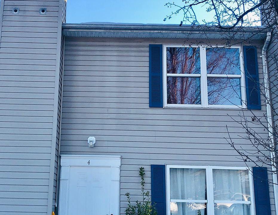 2nd image of 4 Oakview Ct