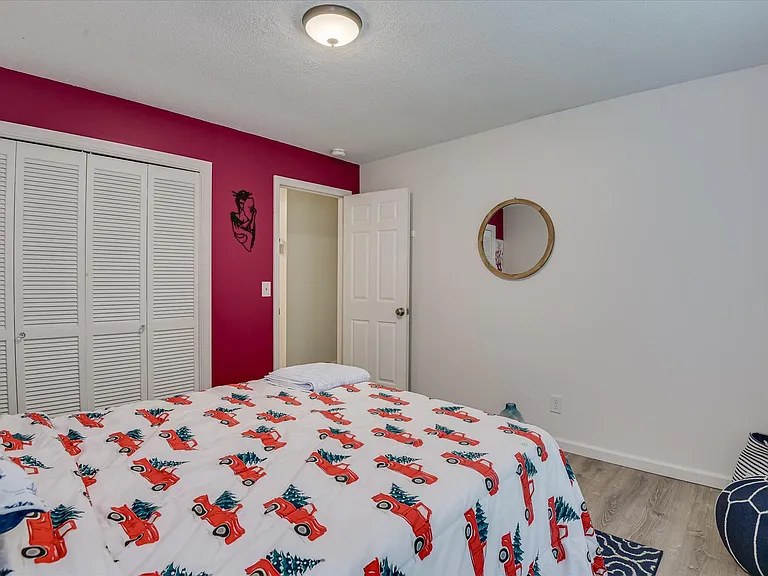 3648 Jamaica Dr — Photo 15
