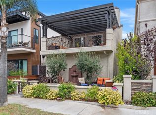 154 12th St, Seal Beach, CA 90740