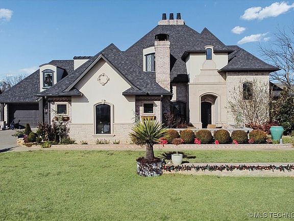 2nd image of 1602 Felice Ln