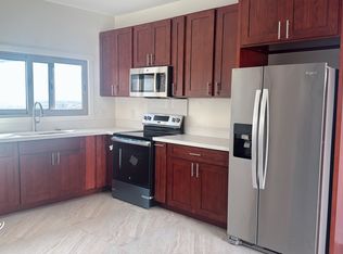 99-916 Halawa Dr, Aiea, HI 96701