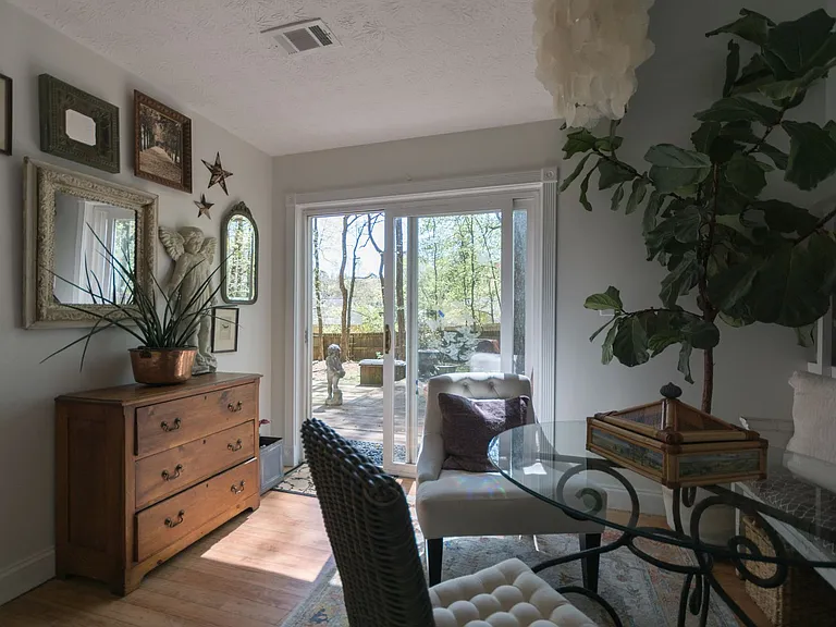 420 Sheringham Ct — Photo 3