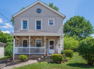 90 Stoll St, Netcong, NJ 07857