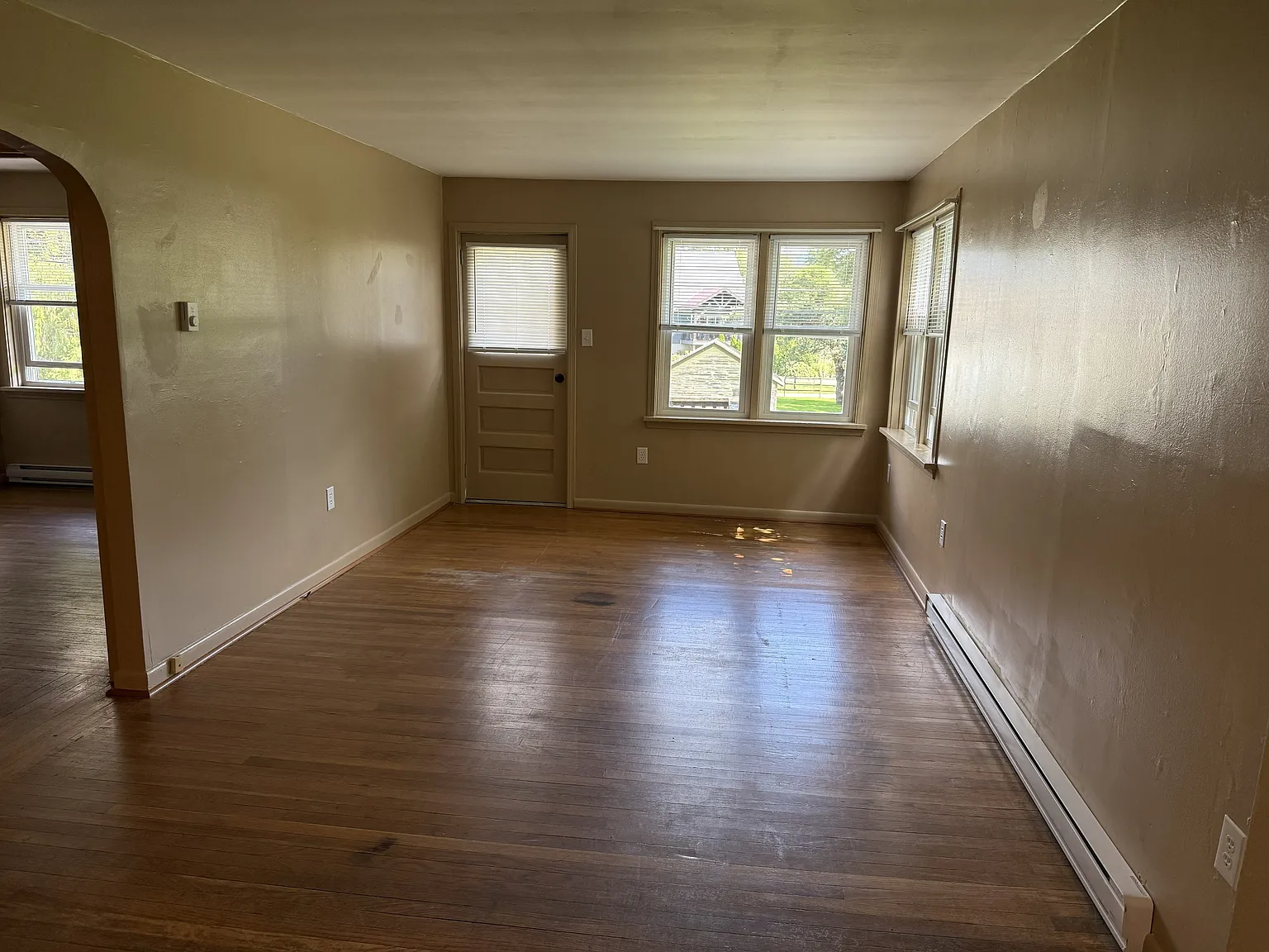 147-149-153 Capperella Drive - 147 — Photo 3