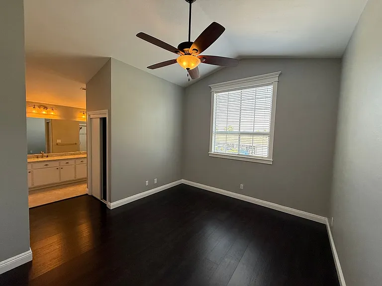 430 Carnation Pl — Photo 26