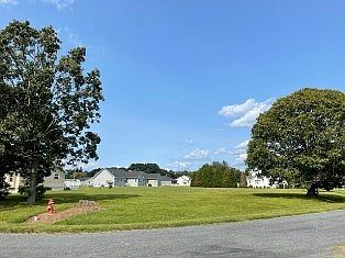 2nd image of 131 Neptune Ct
