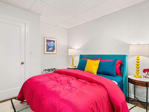 3rd image of 206 W 5th St #206