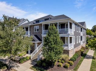 200 3rd St #D, Oakmont, PA 15139