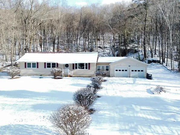 1537 Lake Dunmore Road, Leicester, VT 05733